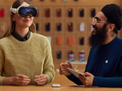 Бюджетна версія Apple Vision Pro вийде 2025 року