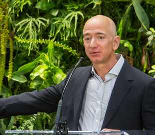 Джефф Безос купил очередную квартиру на Манхэттене в попытке создать «вертикальный» дом мечты