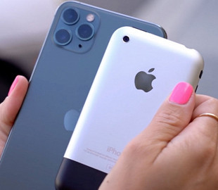 В iPhone 15 могут отказаться от слота для карты SIM