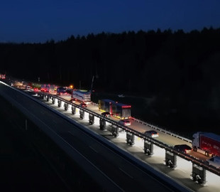 У Швейцарії використовують міст-конструктор для ремонту доріг