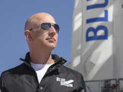 Джефф Безос анонсировал начало продажи билетов на космический корабль New Shepard
