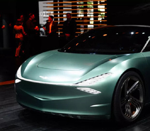 Genesis готовит сразу два электроавто