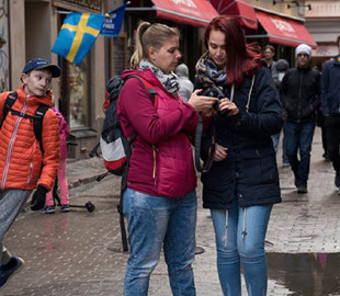 Українські біженці у Швеції просять збільшити їхню добову допомогу
