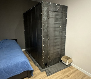 Українець створив "Капсулу життя" для захисту від ракетних обстрілів