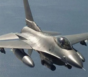 МіГ-29 проти F-16: порівняння характеристик та бойових можливостей винищувачів