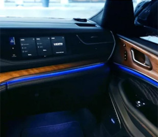Jeep Grand Cherokee можно превратить в игровой центр