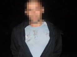 Чоловік вирізав 100 метрів кабелю