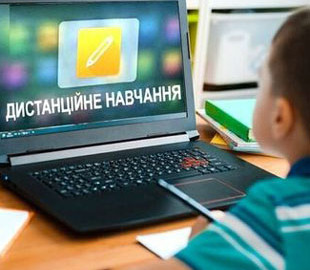 У Києві "замінували" 40 шкіл, діти ідуть на дистанційку