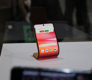 Motorola показала телефон майбутнього: його носять на зап’ясті