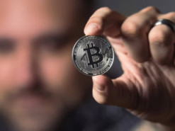 У Франції фіксують різке зростання нападів на власників криптовалюти — понад 40 випадків від початку року