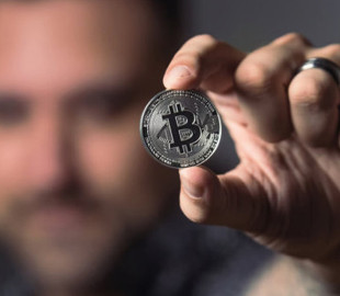 У Франції фіксують різке зростання нападів на власників криптовалюти — понад 40 випадків від початку року