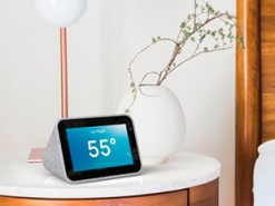 Lenovo представила настольные часы Smart Clock с 4-дюймовым экраном и Google Assistant