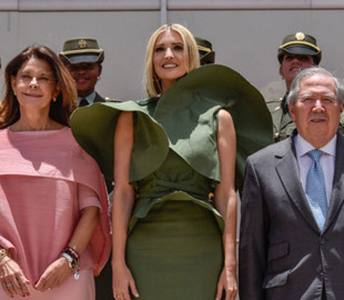 Порыв ветра сделал Иванку Трамп звездой мемов