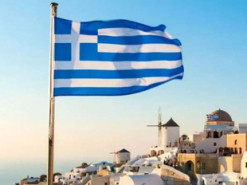 Податкова служба Греції посилює контроль за доходами від оренди через Airbnb та Booking