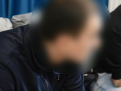 Поліцейські викрили жителя Одеси, який обманом отримував інформацію про банківські картки українців