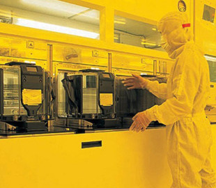 "Весь хайтек вернется в 2000 год": последний крупный производитель чипов объявил россии бойкот