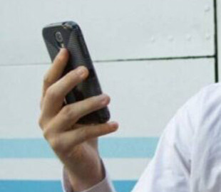 Чому акумулятор телефону швидко розряджається та як це виправити