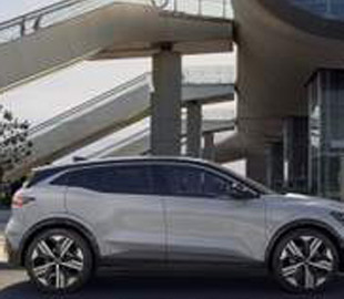 Виробництво електричного Renault Megane e-Tech затримується через ситуацію в Україні