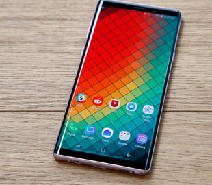 Мощный заряд: ТОП-5 лучших смартфонов с емкими батареями