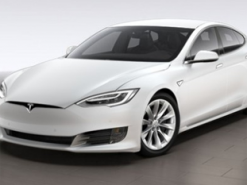 Tesla підняла ціну на Model 3 в Китаї