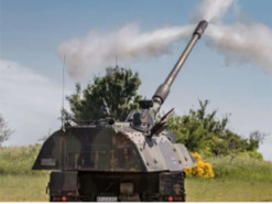 Українські захисники нищать ворогів із самохідної гаубиці PzH 2000 (Відео)