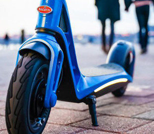 Bugatti створив власний електричний самокат