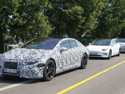 Mercedes провів порівняльний тест свого електромобіля EQS та Tesla Model S