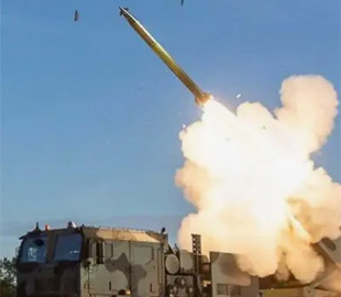 Потужніша за американські HIMARS: Польща вперше запустила далекобійну ракету системи Homar-K