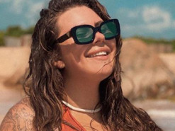 Солистка KAZKA Александра Зарицкая предупредила о мошенниках, использующих ее имя