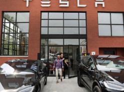 Tesla решила выпустить на рынок бюджетный электрокар