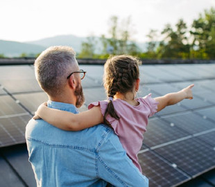 Світове зростання відновлюваної енергетики все ще не відповідає кліматичним цілям, – звіт