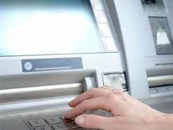 "Невидима нитка": зловмисники вигадали новий метод шахрайства з банкоматами