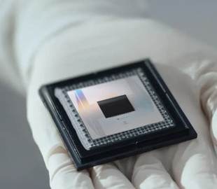 Google продемонстрував прорив у квантових обчисленнях на чіпі Willow - Bloomberg