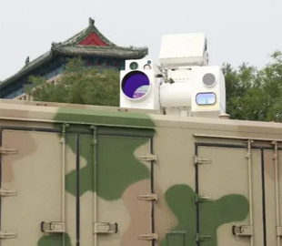 Китай показав нову лазерну зброю для знищення дронів за лічені секунди