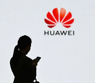 Продажи Huawei падают второй квартал подряд