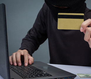 Інтернет-аферисти ошукали чотирьох українців на 127 тисяч гривень