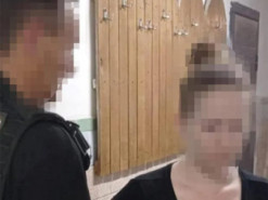 До 6 років за ґратами засудили жінку, яка на замовлення інтернет-кураторів з рф спалила авто військового