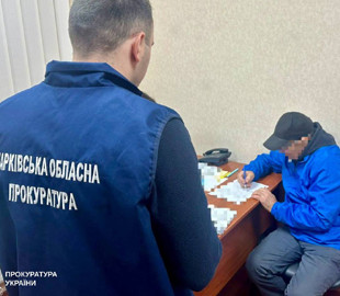 Правоохоронці викрили автора телеграм-каналу, що поширював фейки про війну в Україні