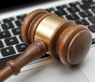 12-річний хлопець поширював у соцмережах інтимні фото