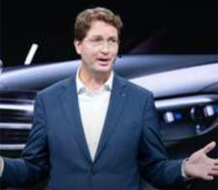 Mercedes-Benz готується до пришвидшеного переходу на електричні авто