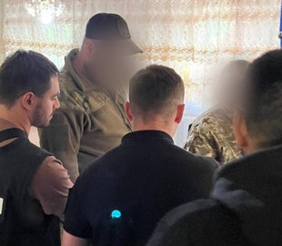 Кіберполіцейські викрили зловмисника у привласненні близько мільйона гривень військовослужбовців