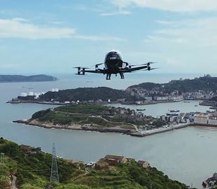 Китай первым в мире разрешил полеты тяжелых пассажирских дронов