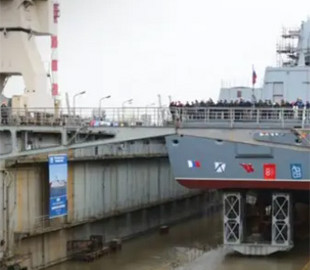 Заклали майже 11 років тому: у Росії досі не спустили на воду фрегат "Адмірал Ісаков"