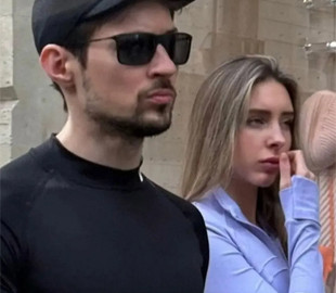 Дівчина засновника Telegram Дурова отримала американську візу