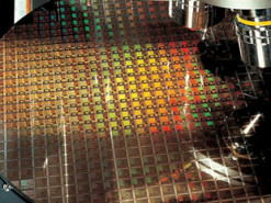 Intel не попала в пятёрку крупнейших производителей чипов