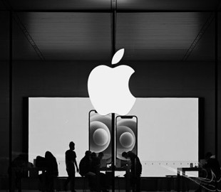 Перший складаний iPhone може стати недоступним: у чому причина