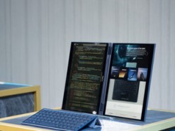 ASUS показала ноутбук с двумя тачскринами и без клавиатуры