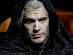 "Ведьмак" Генри Кавилл показал всем свою девушку (фото)