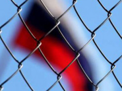 Росіянам блокуватимуть банківські рахунки за хуліганство та «фейки» про армію