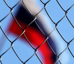 Росіянам блокуватимуть банківські рахунки за хуліганство та «фейки» про армію
